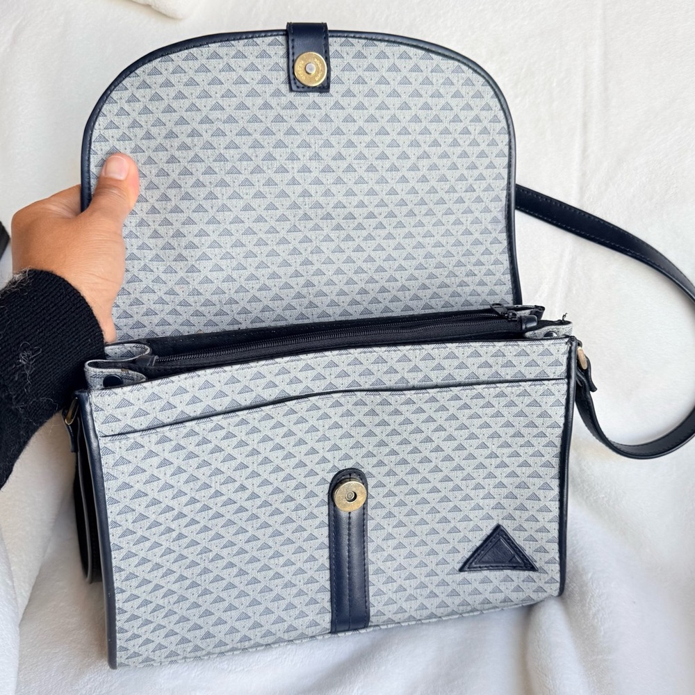 Liz Claiborne Vintage 1984 Logo Coated Canvas and Leather Trim Crossbody Purse